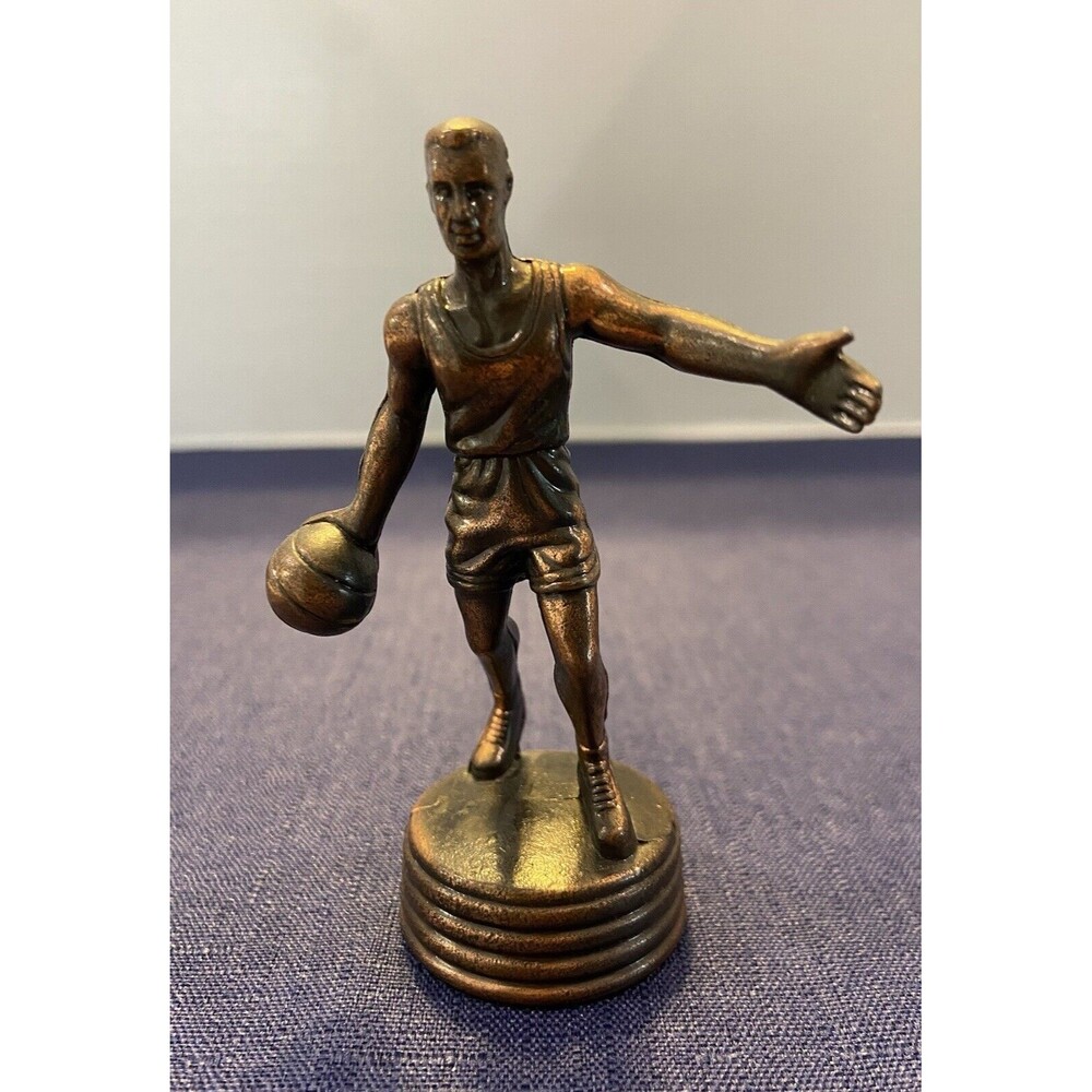 BASKETBALL PLAYER Metal Die Cast Pencil Sharpener.
